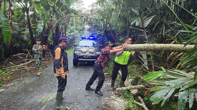 Kamis, 9 April 2026 Kecamatan Leksono Mitigasi Bencana di Desa Durensawit
